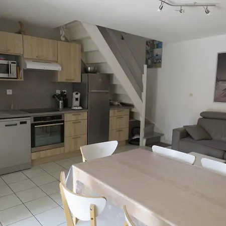 Petit Coin De Paradis Dans Avec Piscine *