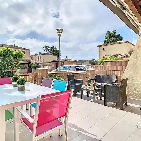 Petit Coin De Paradis Dans Avec Piscine *