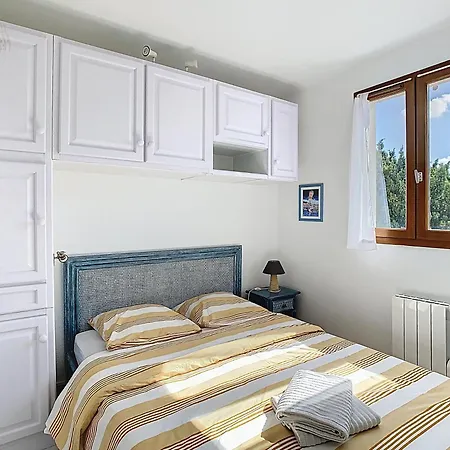 Petit Coin De Paradis Dans Avec Piscine Holiday home *